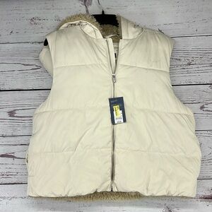 Women’s Faux Fur Puffer Jacket Universal Thread Cream XL New With Defects